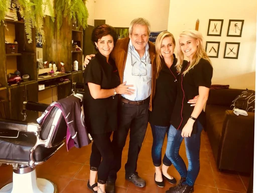 Thomas mans haar salon in Bela-Bela CBD