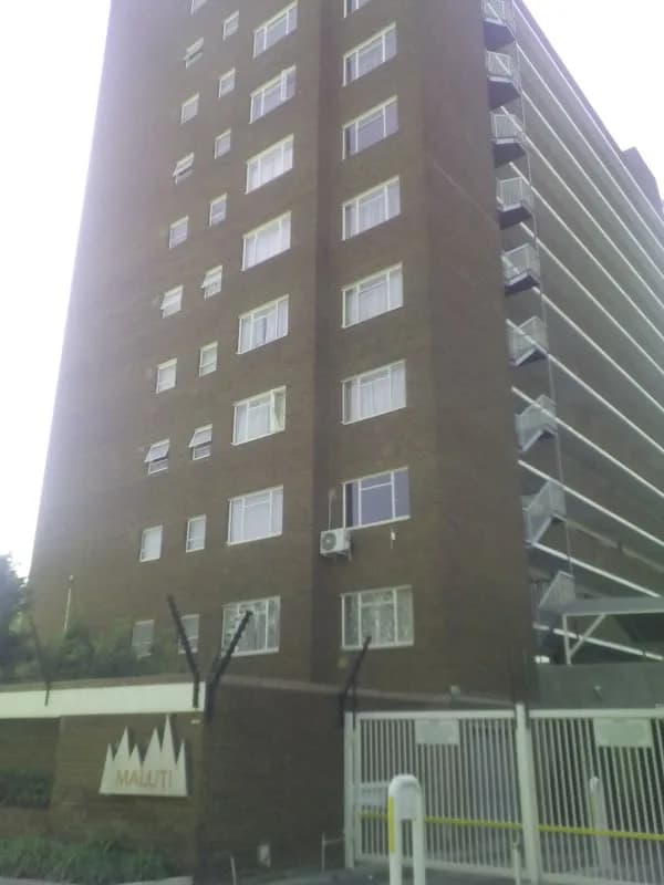 Maluti Apartments - Benoni. in Benoni