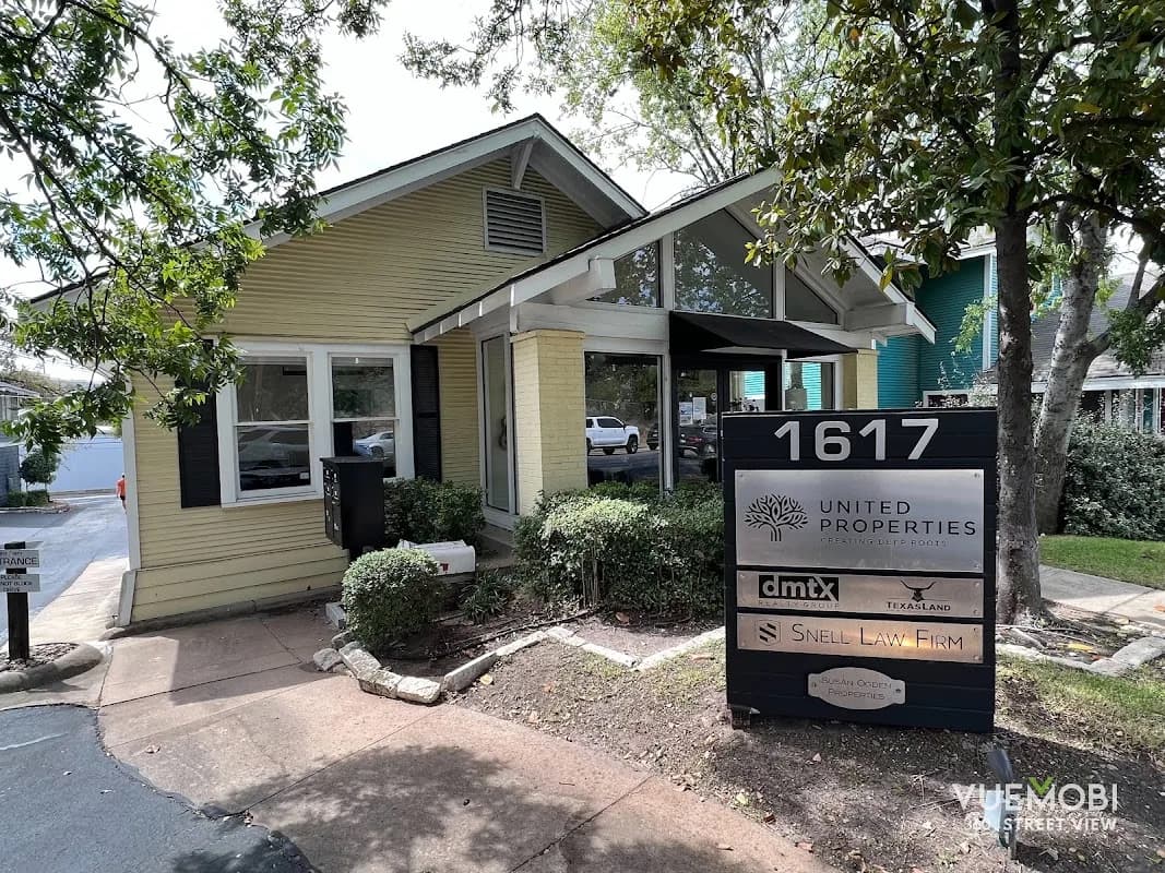 DMTX Realty Group in Downtown / 6th Street