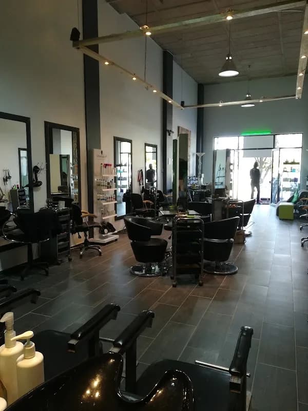 Zen Hair in Del Judor