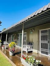 Pari Guesthouse in Aerorand