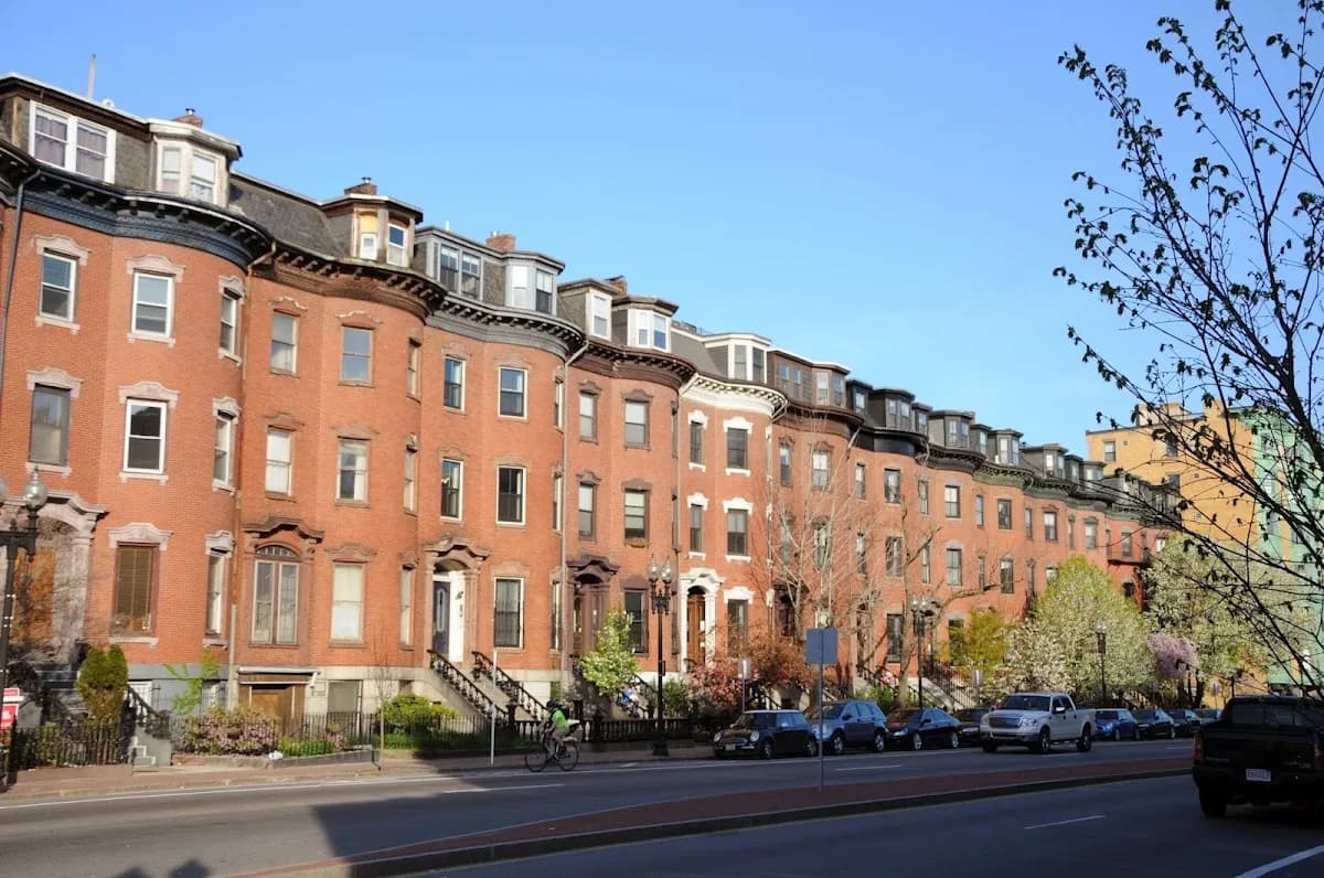 Andrew McKinney Real Estate-Donnelly + Co. in Back Bay / Beacon Hill