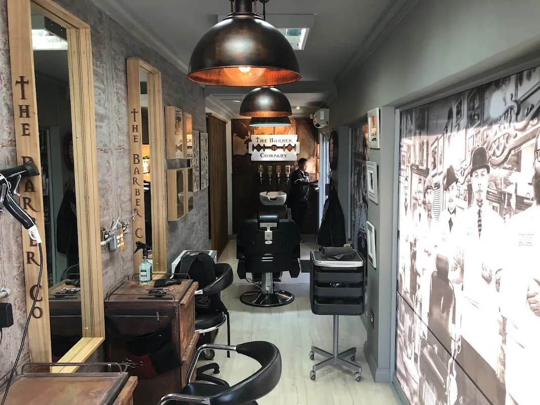 Headz Hair Co in Vincent