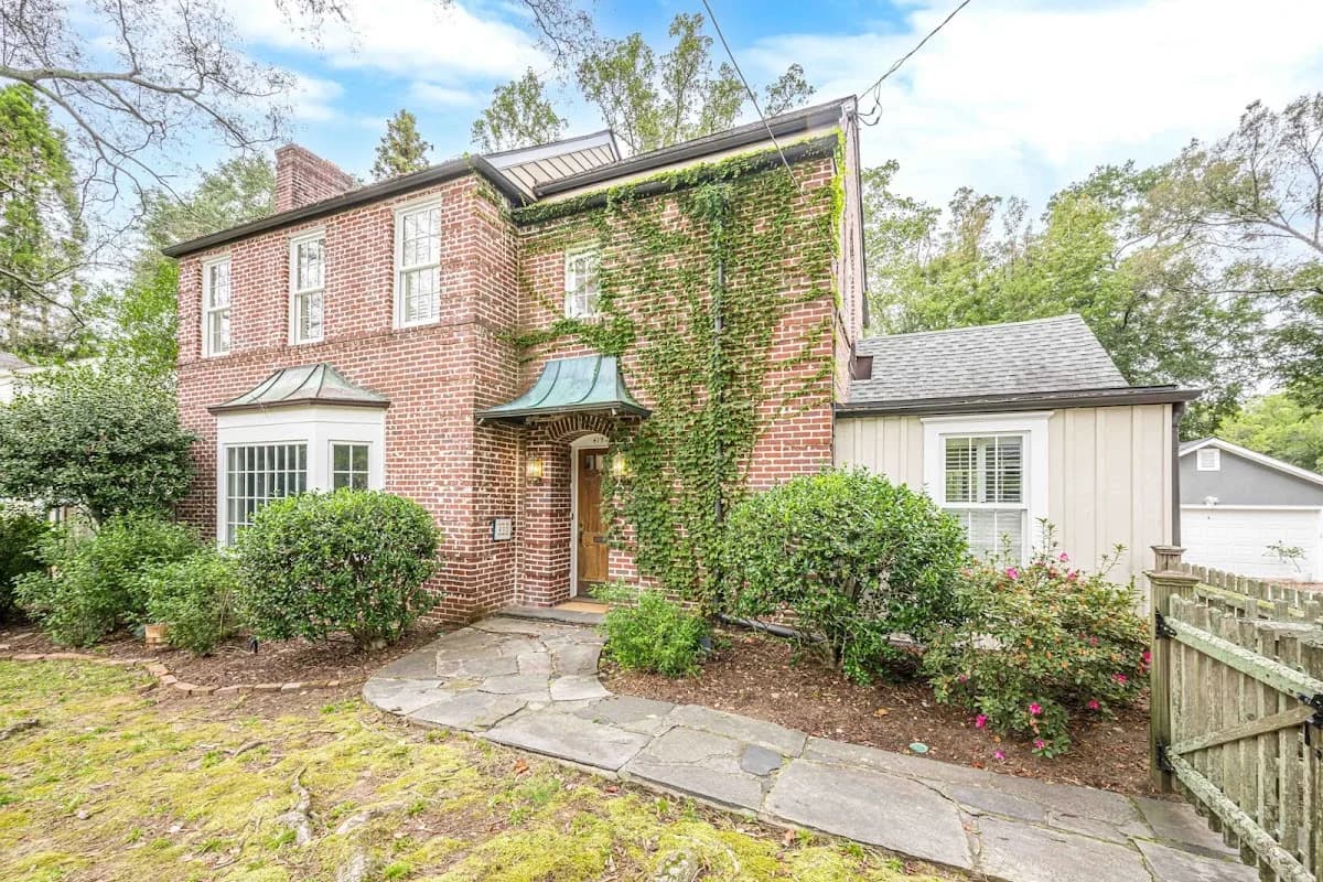 Ken D. Price, RE/MAX Around Atlanta Realty over 25 years of experience in Midtown Atlanta