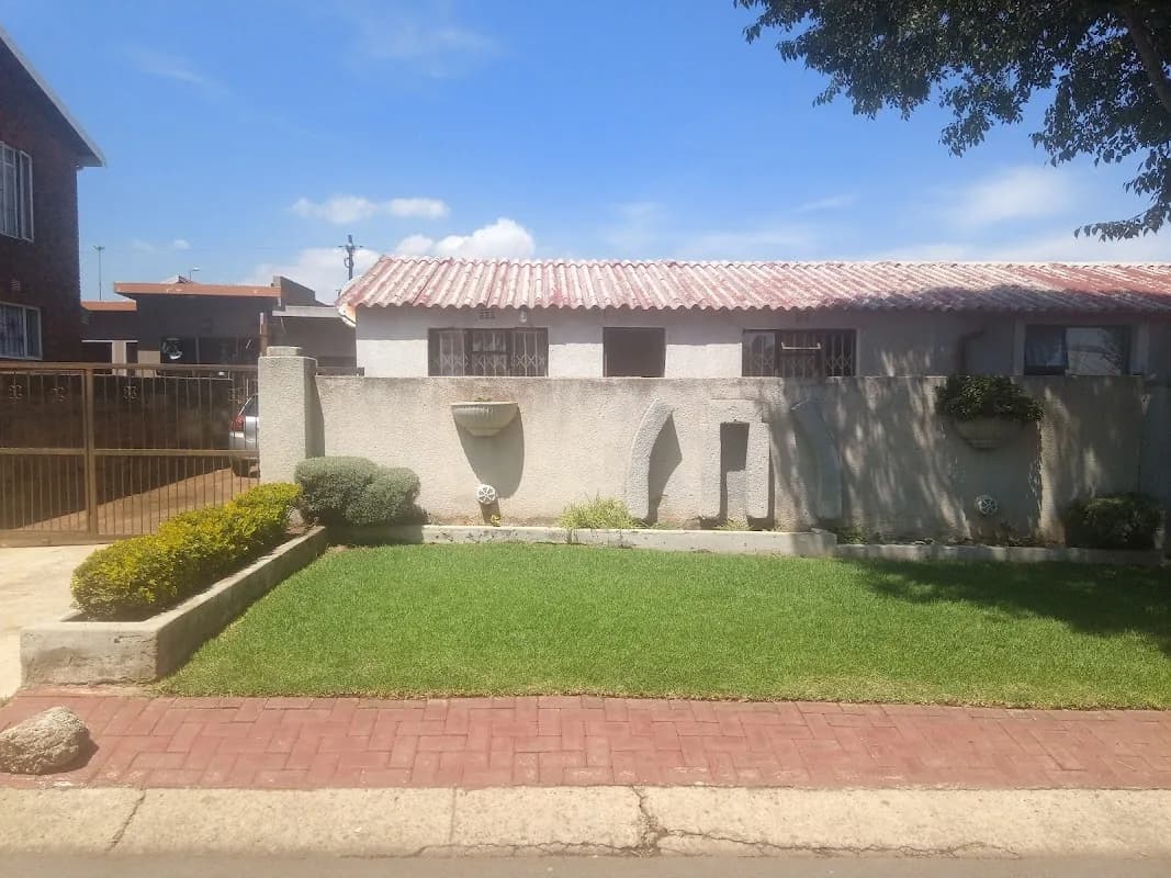 Sedingoane Projects and Services in Pimville