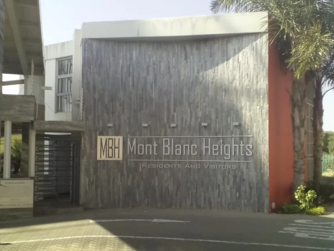 Mont Blanc Heights Luxury Apartments. in Bedfordview