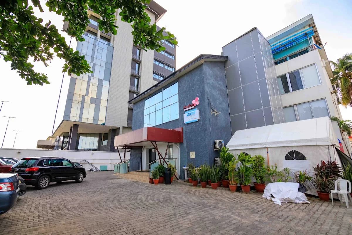 Paelon Memorial Hospital in Victoria Island