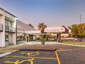 African Sky Hotels - Newcastle Inn in Madadeni