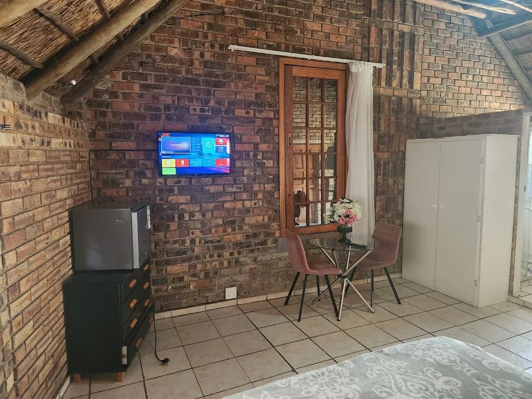 Valley Inn AirBnB Guest House in Northcliff