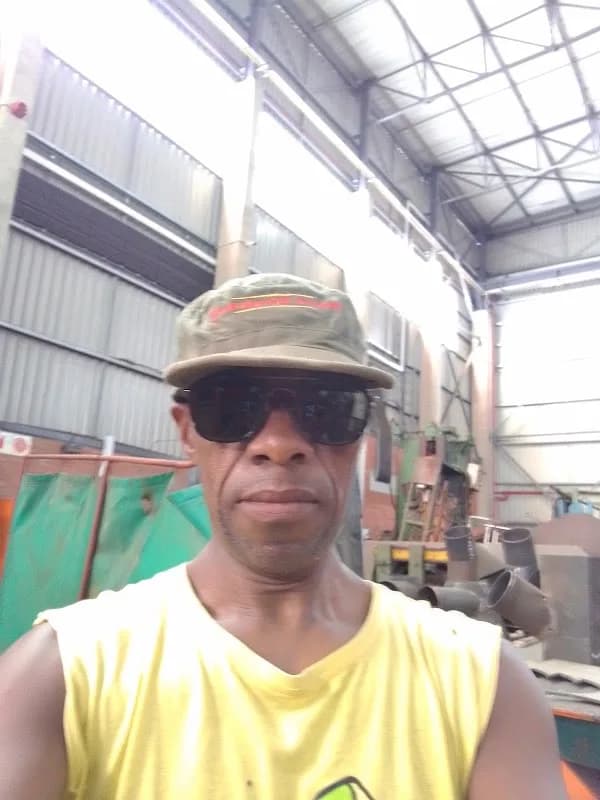 FinHub (Pty) Ltd in Bellville