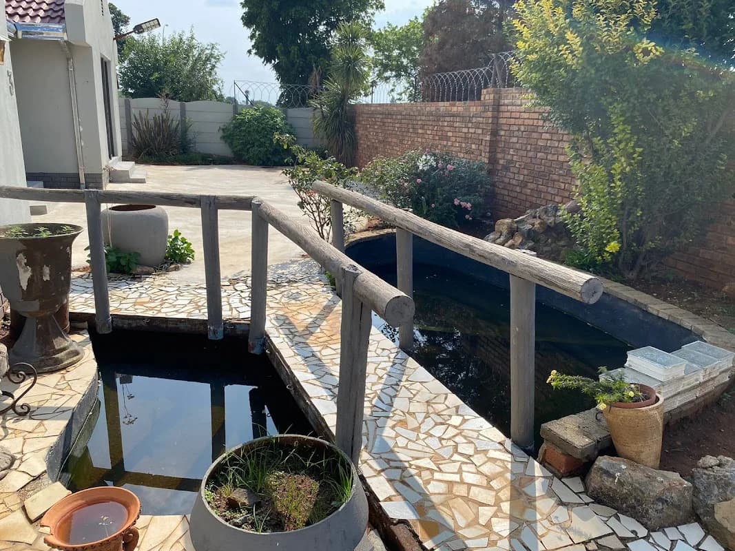 Crystal Park Guest House in Benoni CBD