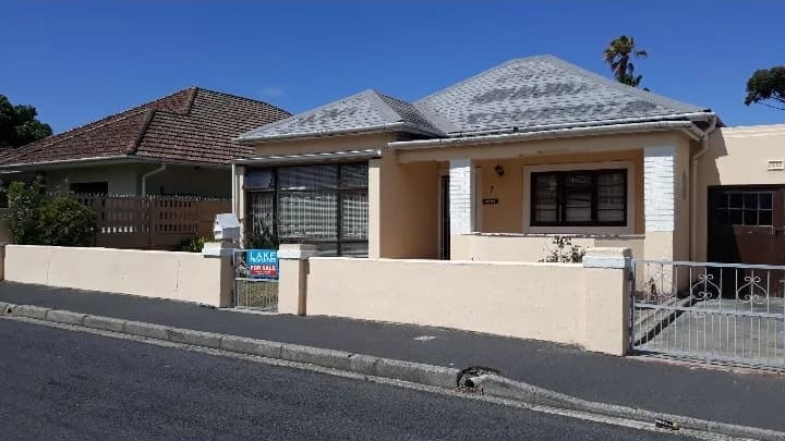 LAKE PROPERTIES in Wynberg