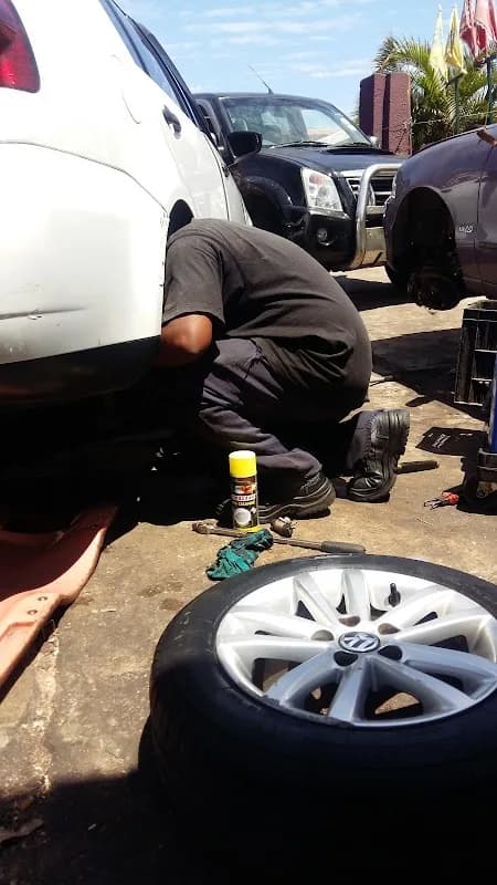 Paul's Auto Repairs in Phoenix