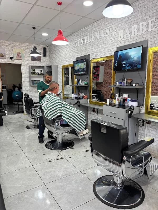 Gentleman’s barber shop in Hatfield
