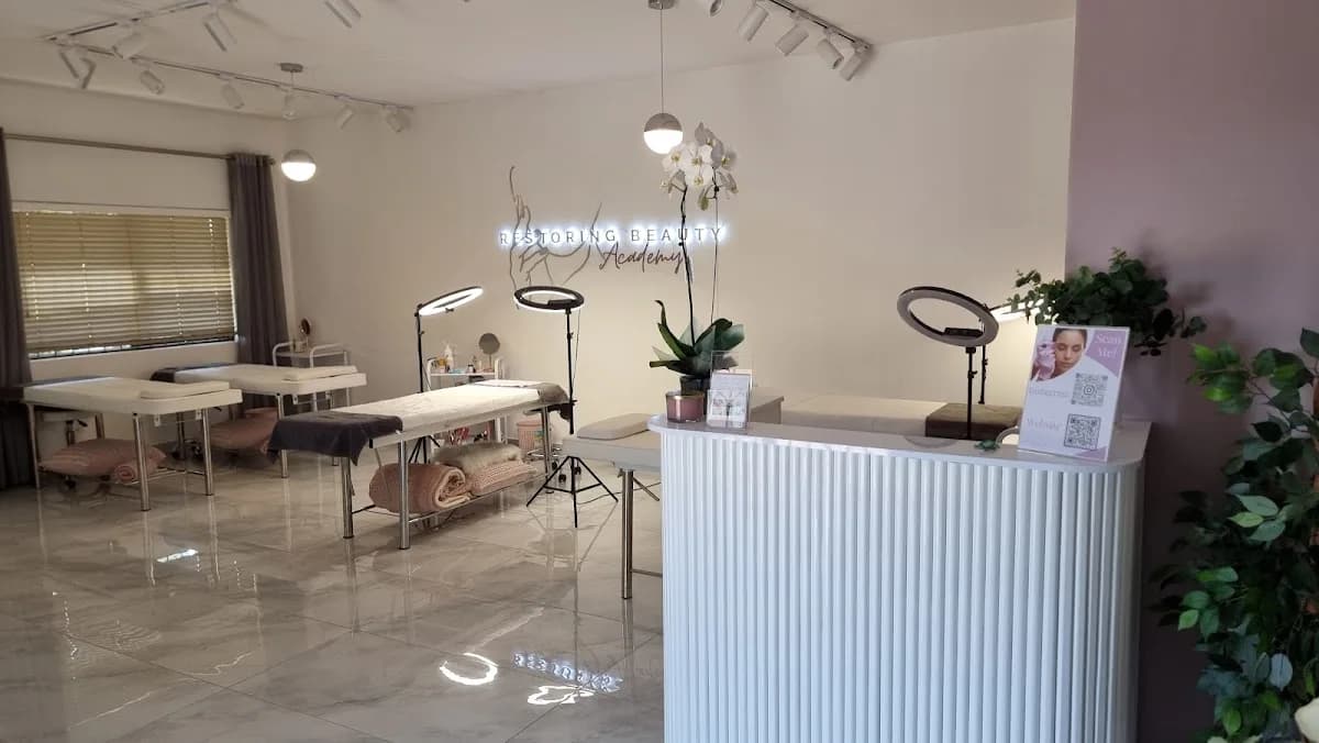 Jacquelines Browtique in Northcliff