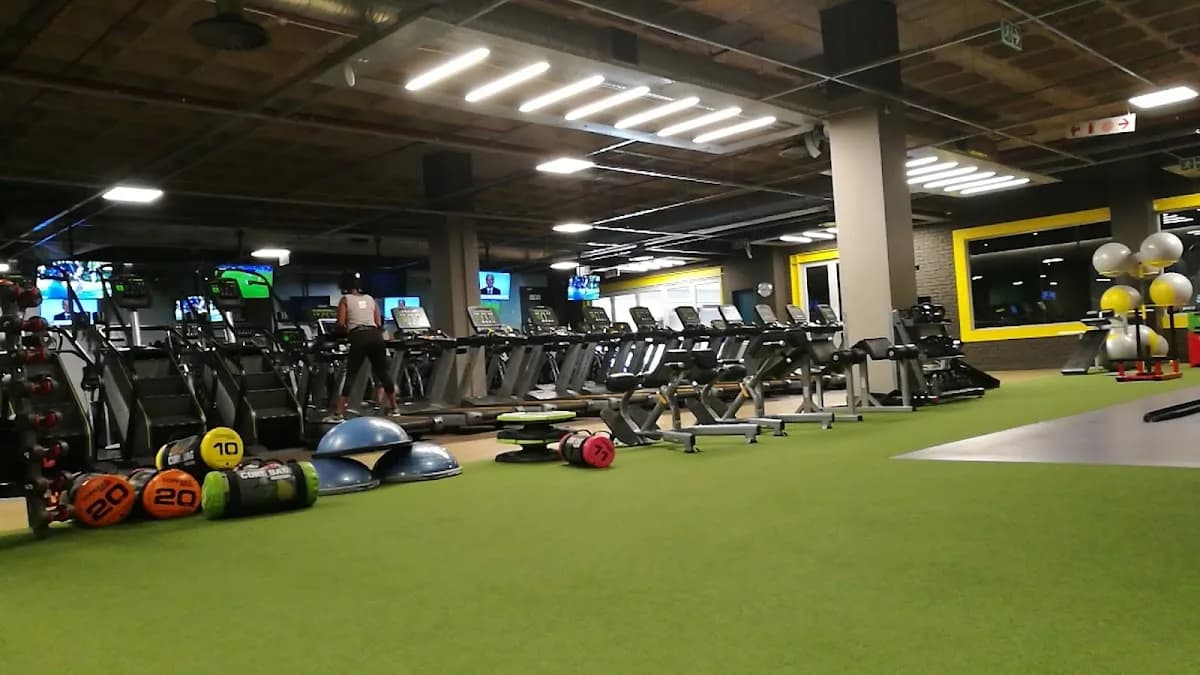 Viva Gym Rosebank in Rosebank