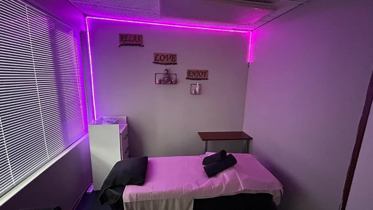 Chanice & Chicks Beauty Parlour in Somerset West CBD
