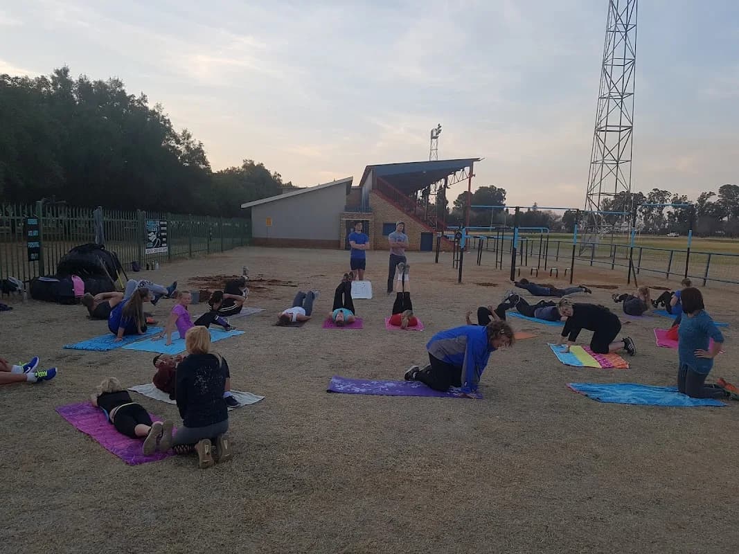 ABSOLUTE FITNESS: Outdoor Training in Baillie Park