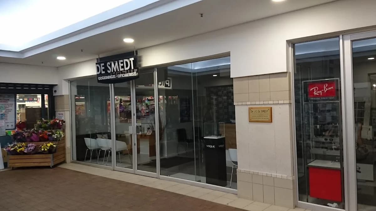 De Smedt Optometrists Waverley in The Moot