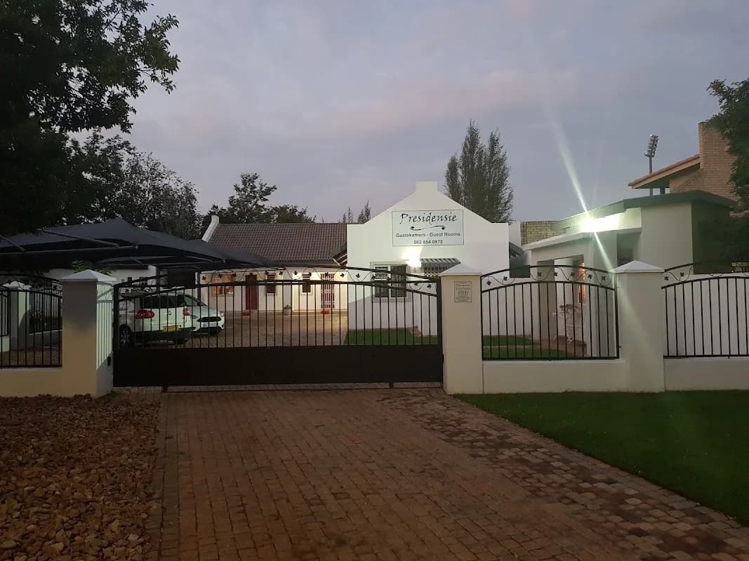Presidensie Guest Rooms in Baillie Park