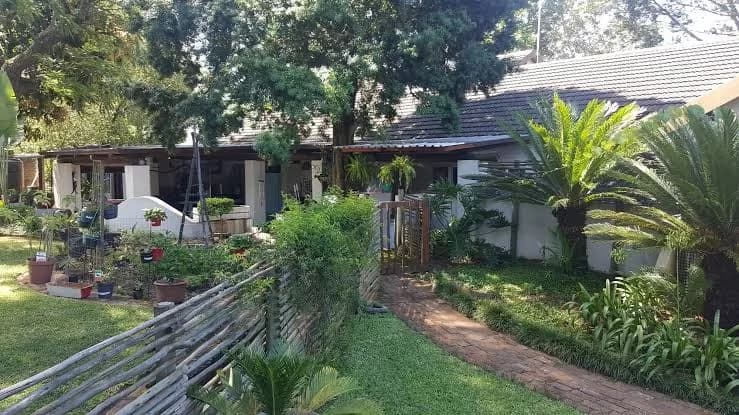 Rustic Butler Bed & Breakfast in White River