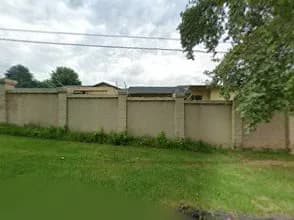 Ofentse HR in Alexandra