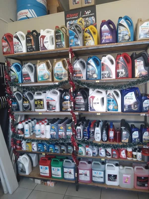 Handles & Hinges in Edenvale