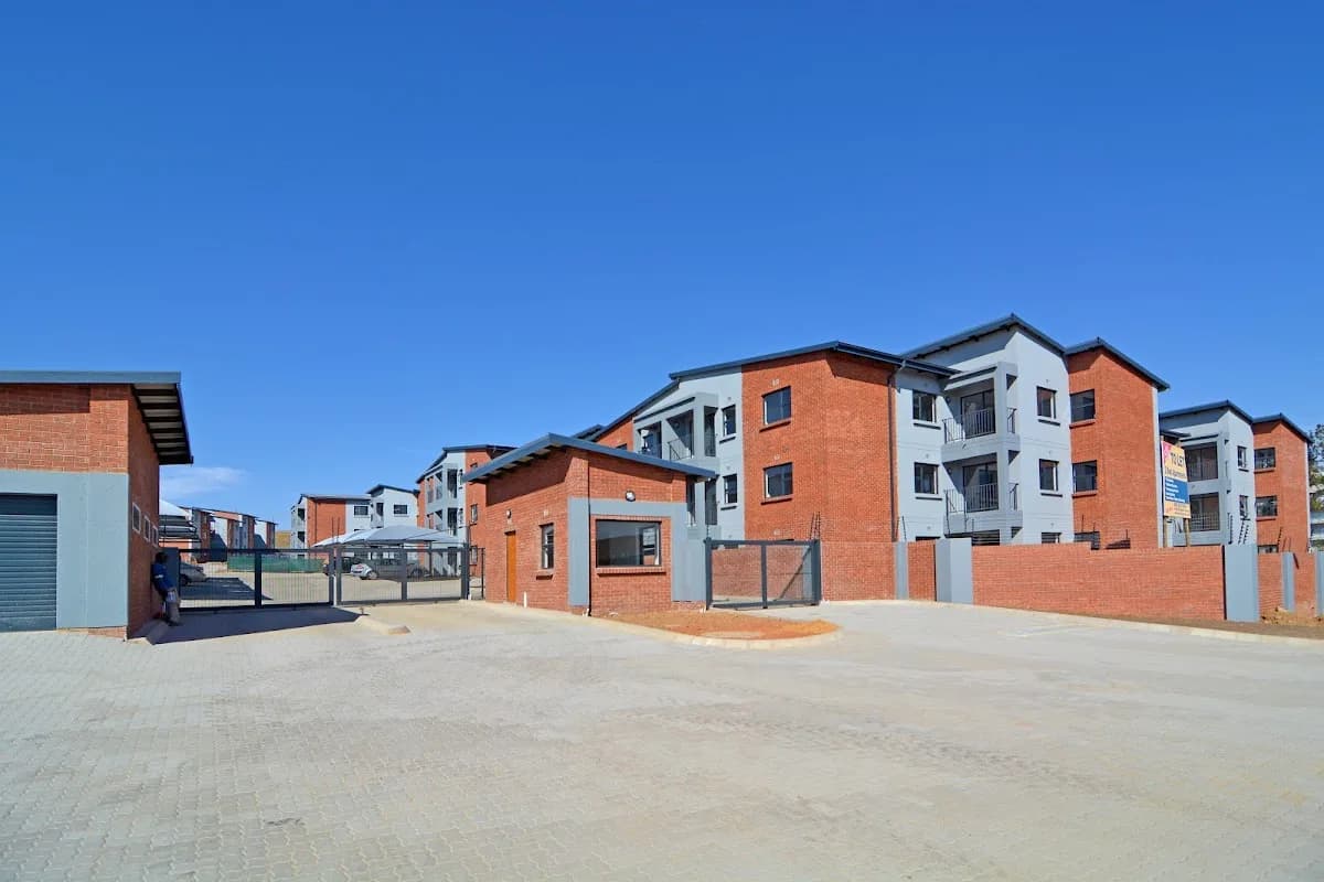 Crossberry Central Security Estate - Midrand. in Grand Central