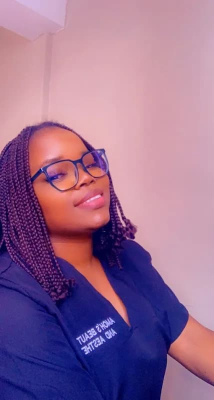 Amoh's Beauty Bar in Pinetown CBD