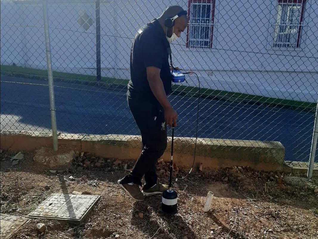 FIND THE LEAK in Langa