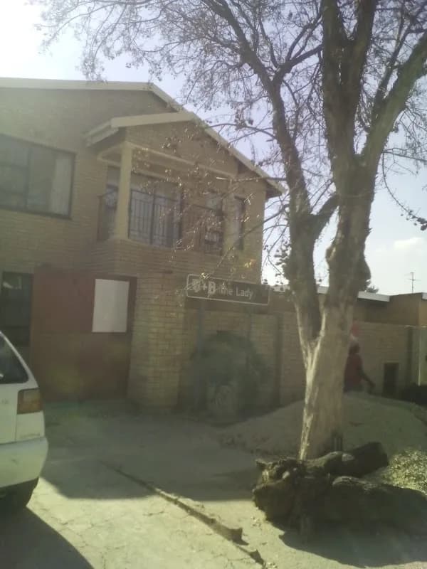 The Lady B&B Guesthouse in Pimville