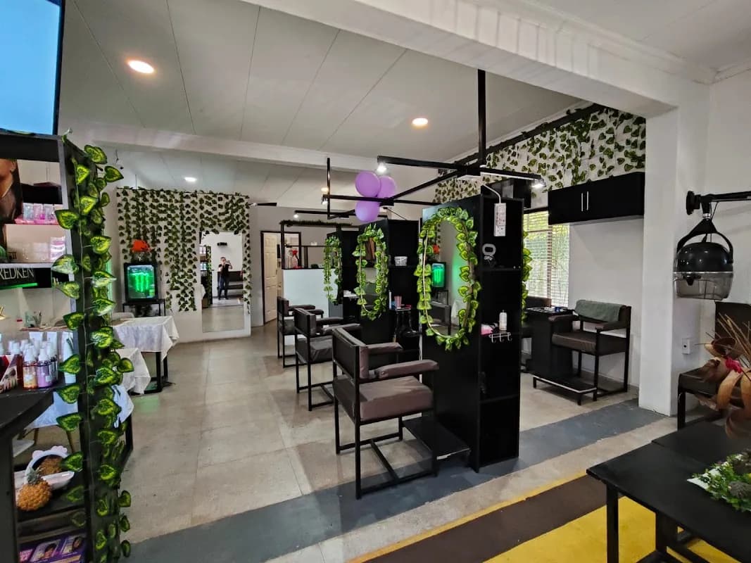 Omang Hair & Beauty Spa in Westdene