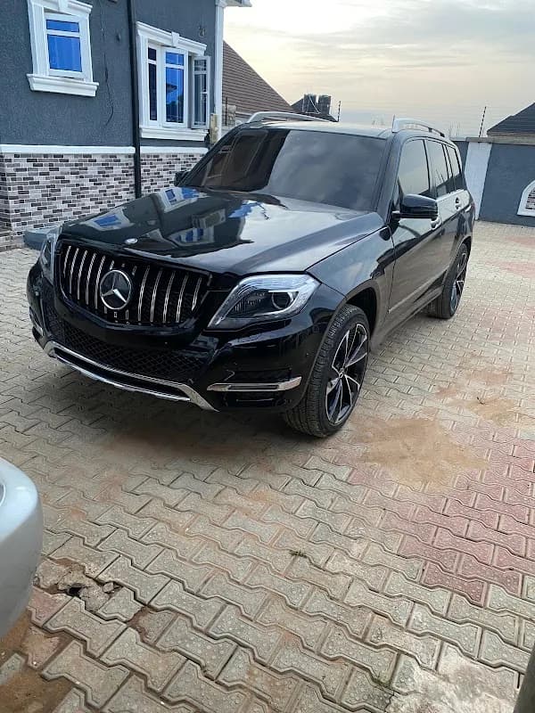 AGU LUXURY CARS in Lugbe