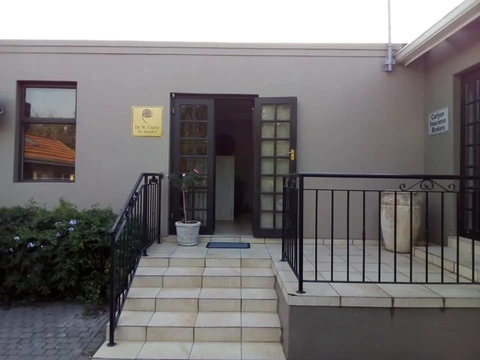 Durban Eye Doctor - Dr Naren Chetty in Ballito