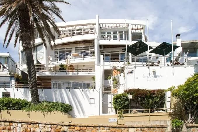 Sea Castle Hotel Camps Bay in Camps Bay