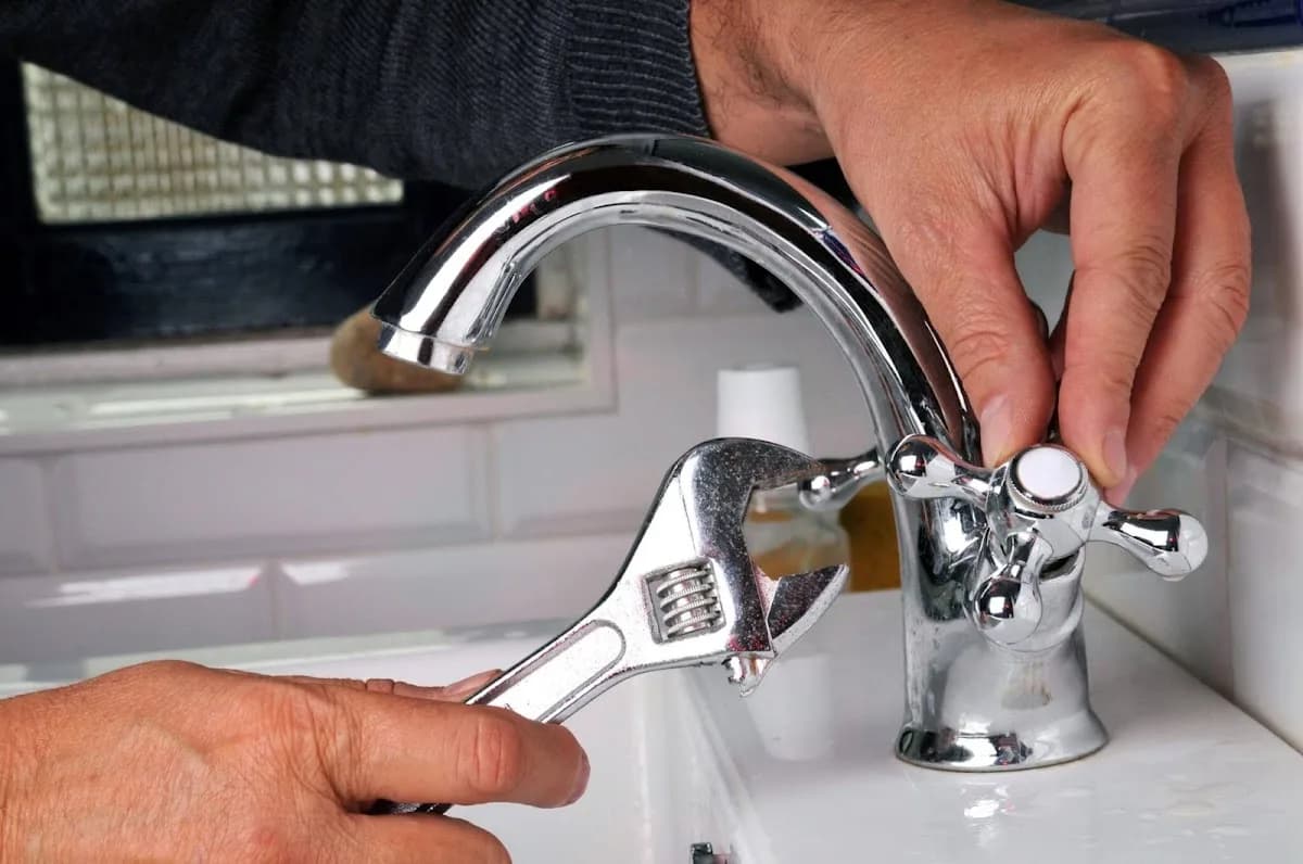 Roy's Plumbers in Somerset West in Gordon's Bay