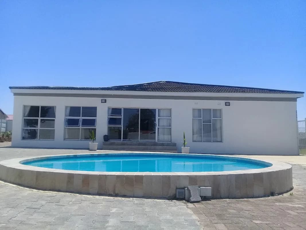 White Farm Lodge in Ncambedlana