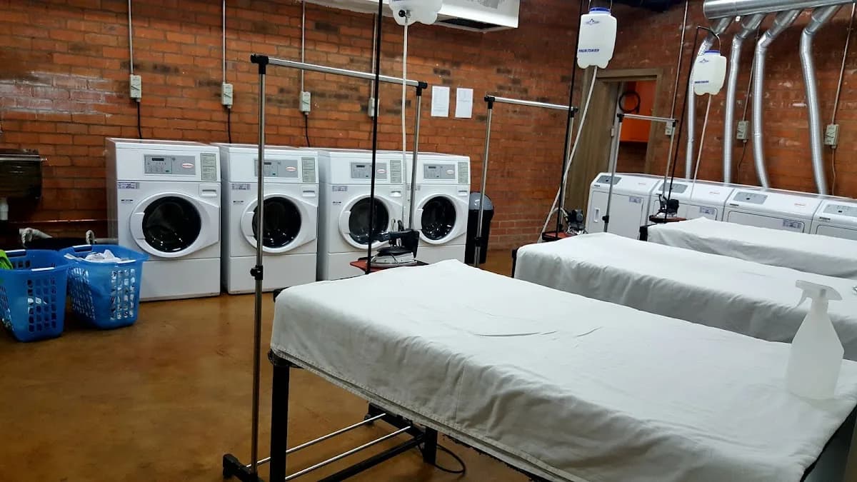 Bubbles Laundry Service Athlone Circle in Pietermaritzburg CBD