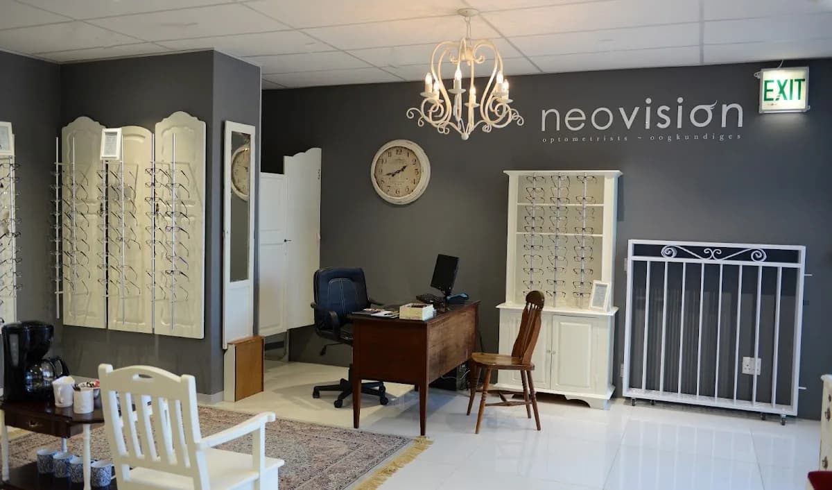 Neovision Optometrist Panorama in Langa