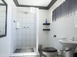 Nthateng Bed and Breakfast in Diepkloof