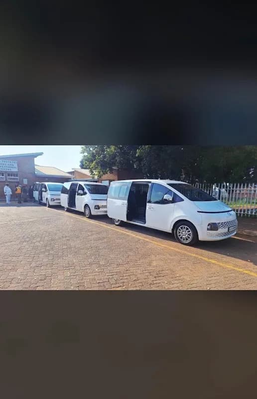 Loscos Shuttle and car rental in Flora Park