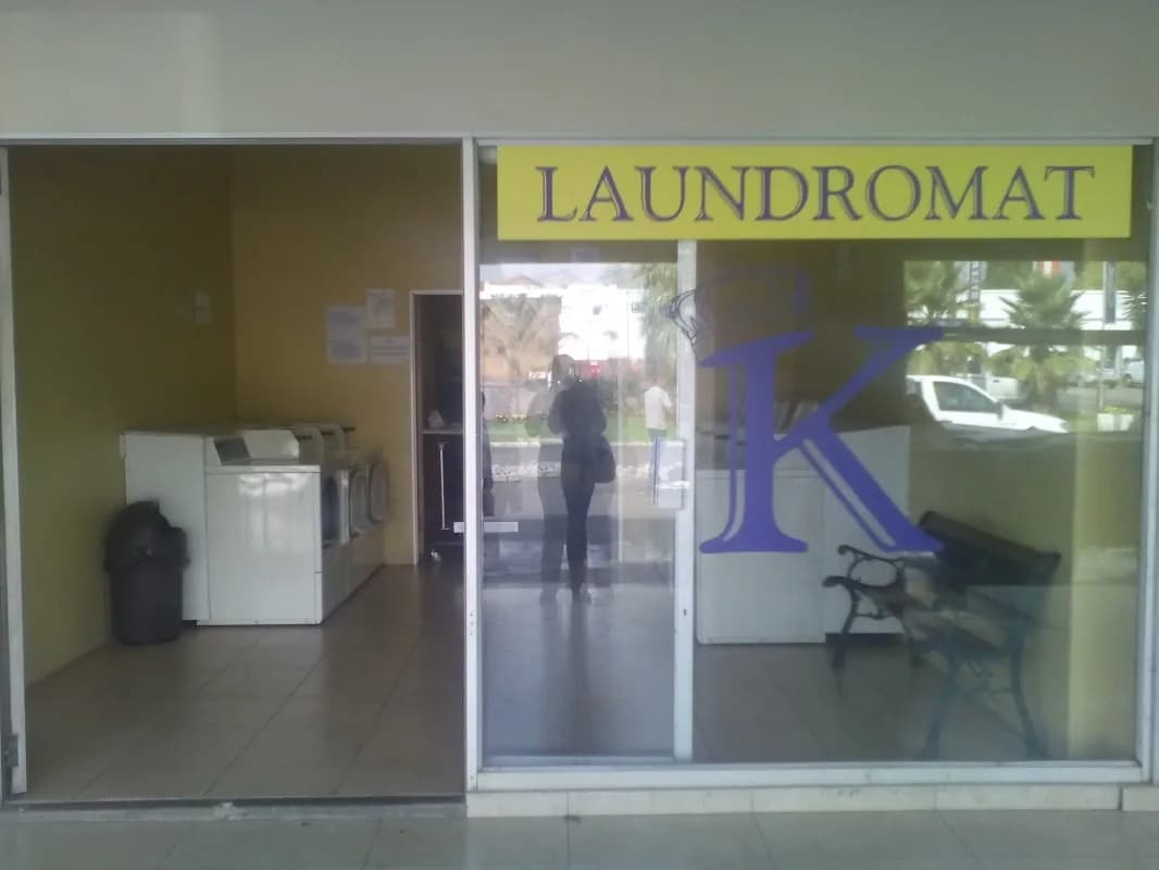 Kings Laundromat Parkrand Boksburg in Parkrand