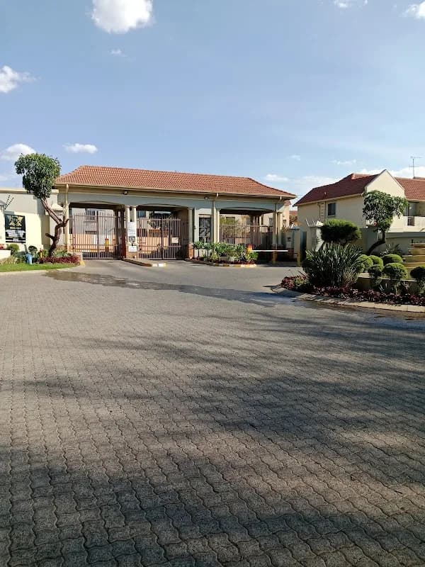 Ibis Estate - Esther Park Kempton Park Apartments in Esther Park
