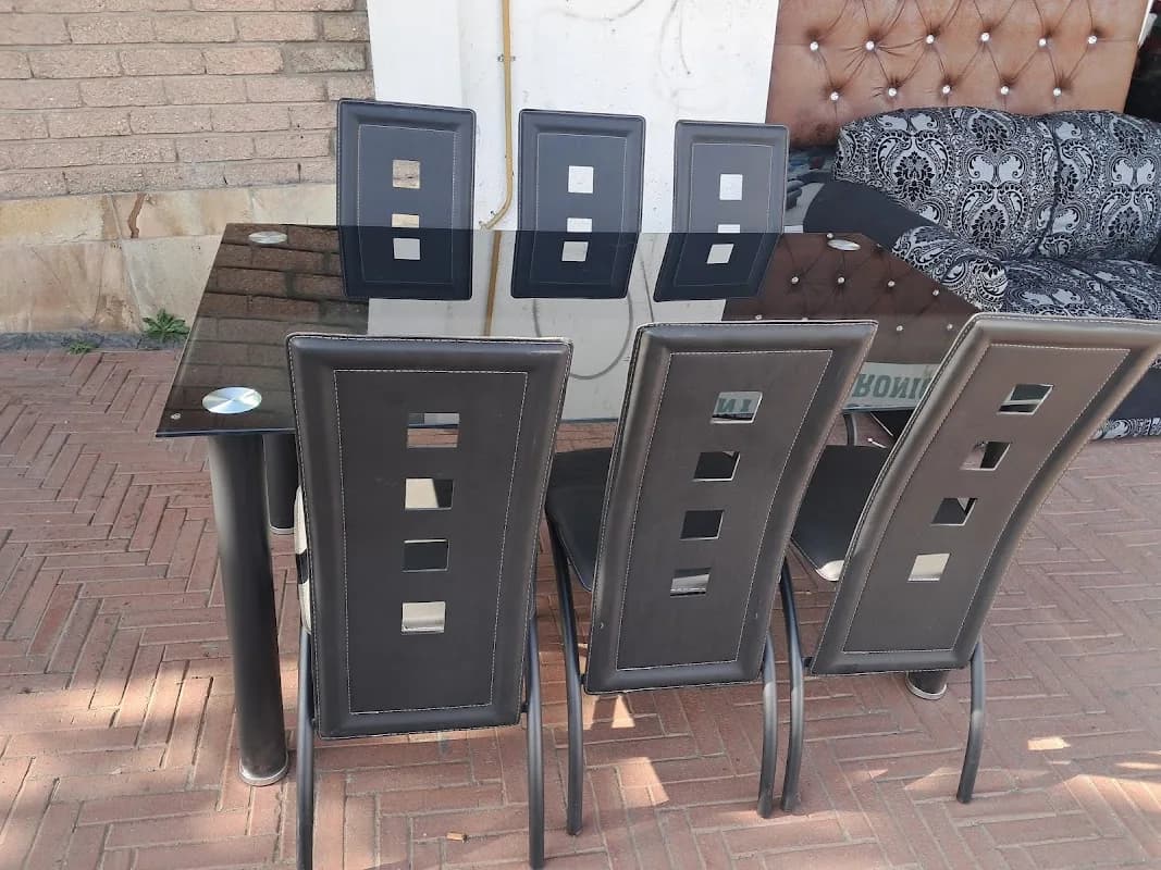 Online Income Studio in Knysna CBD