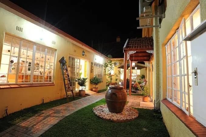 75 on Milner Lodge 4 Star Guest House in Monument Heights