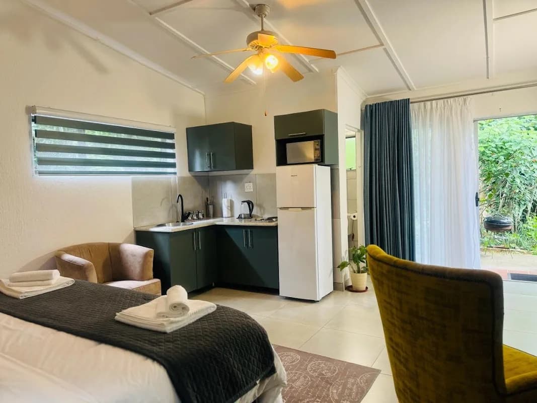 Busa House Caravan Park & Guest House in White River