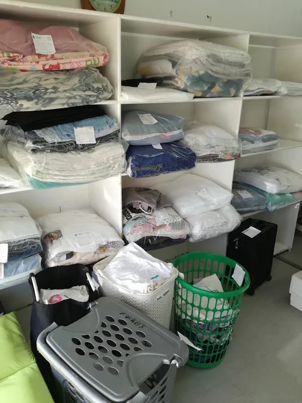 WASHING WELL LAUNDRETTE in Humewood