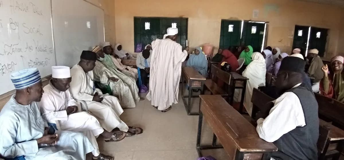 Kwarbai 103 Marigayi Lawal Bello Malamin Auduga in Kwarbai