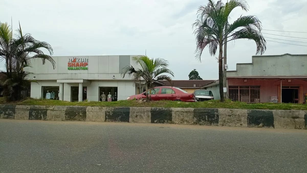 Razor Sharp Collection in Rumuobiakani