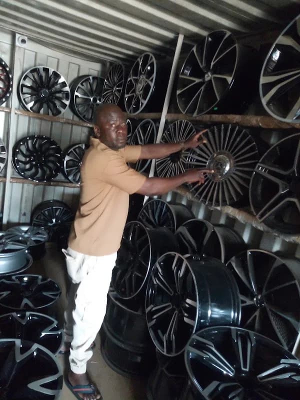 Tony Automobile Tyres and Rims in Kabusa
